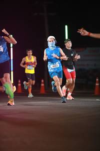 BIB: 40913
                            <button type="button" onclick="openModal(21299057)" class="btn btn-primary btn-sm float-right btn-popup" data-toggle="modal" data-target=".modal-high-quality">
                        <i class="fas fa-shopping-cart"></i> Add to Cart
                    </button>
                                            <button type="button" onclick="isThisMe(21299057, true)" class="btn btn-success btn-sm float-right btn-popup btn-isme hidden" data-toggle="tooltip" data-placement="bottom" title="นี่คือรูปของคุณใช่ไหม คลิกที่นี่เพื่อเอาเข้าอัลบั้ม">
                        <i class="fas fa-plus"></i> Add to album
                    </button>
                    <button type="button" onclick="isThisMe(21299057, false)" class="btn btn-warning btn-sm float-right btn-popup btn-isnotme hidden">
                        <i class="fas fa-ban"></i> Remove from album
                    </button>